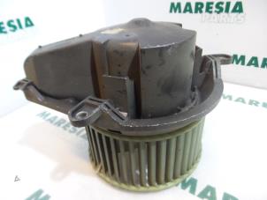 Gebruikte Kachel Ventilatiemotor Renault Megane Coupé (DA) 1.6i Prijs € 20,00 Margeregeling aangeboden door Maresia Parts