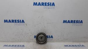 Gebruikte Poelie Waterpomp Peugeot 3008 I (0U/HU) 1.6 VTI 16V Prijs € 25,00 Margeregeling aangeboden door Maresia Parts