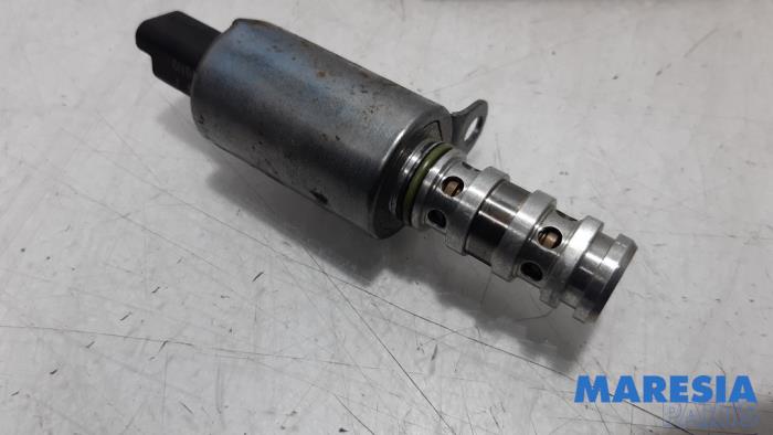 Nokkenas Sensor van een Peugeot 3008 I (0U/HU) 1.6 VTI 16V 2009