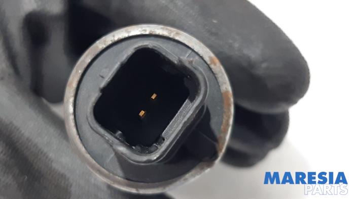 Nokkenas Sensor van een Peugeot 3008 I (0U/HU) 1.6 VTI 16V 2009