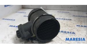 Gebruikte Luchthoeveelheidsmeter Alfa Romeo 155 (167) 2.0 Twin Spark 16V Prijs € 35,00 Margeregeling aangeboden door Maresia Parts
