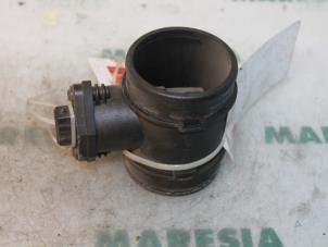 Gebruikte Luchthoeveelheidsmeter Alfa Romeo 146 (930B) 1.6 Twin Spark 16V Prijs € 35,00 Margeregeling aangeboden door Maresia Parts