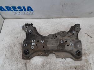 Gebruikte Subframe Renault Laguna III (BT) 2.0 16V Prijs € 70,00 Margeregeling aangeboden door Maresia Parts