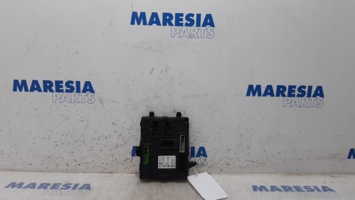 Gebruikte Bodycontrol Module Renault Megane IV Estate (RFBK) 1.5 Energy dCi 95 Prijs € 100,00 Margeregeling aangeboden door Maresia Parts