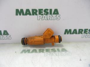Gebruikte Injector (benzine injectie) Alfa Romeo 147 (937) 1.6 HP Twin Spark 16V Prijs € 25,00 Margeregeling aangeboden door Maresia Parts
