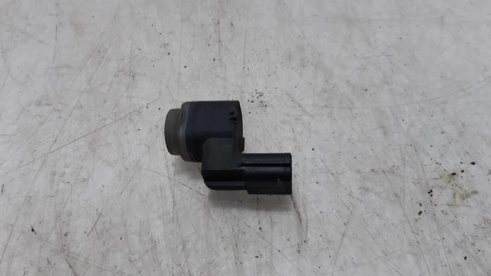 PDC Sensor van een Renault Megane III Berline (BZ) 1.4 16V TCe 130 2011