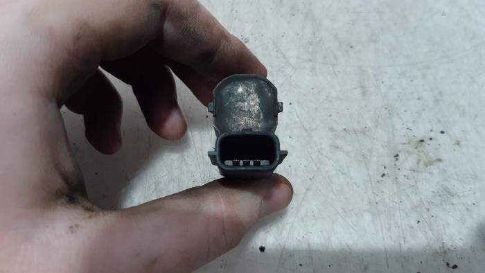 PDC Sensor van een Renault Megane III Berline (BZ) 1.4 16V TCe 130 2011