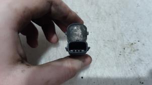 Gebruikte Sensor PDC Renault Megane III Berline (BZ) 1.4 16V TCe 130 Prijs € 20,00 Margeregeling aangeboden door Maresia Parts