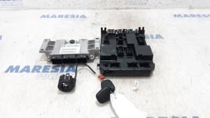 Gebruikte Computer Motormanagement Peugeot 307 CC (3B) 2.0 16V Prijs € 262,50 Margeregeling aangeboden door Maresia Parts