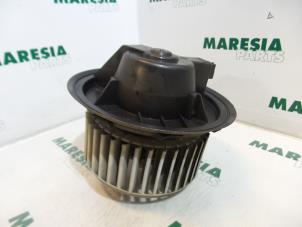 Gebruikte Kachel Ventilatiemotor Fiat Brava (182B) 1.4 S,SX 12V Prijs € 25,00 Margeregeling aangeboden door Maresia Parts