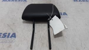 Gebruikte Hoofdsteun Peugeot 307 CC (3B) 2.0 16V Prijs € 50,00 Margeregeling aangeboden door Maresia Parts