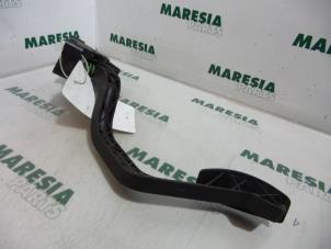 Gebruikte Gaspedaalpositie Sensor Fiat Doblo (223A/119) 1.9 JTD Prijs € 50,00 Margeregeling aangeboden door Maresia Parts