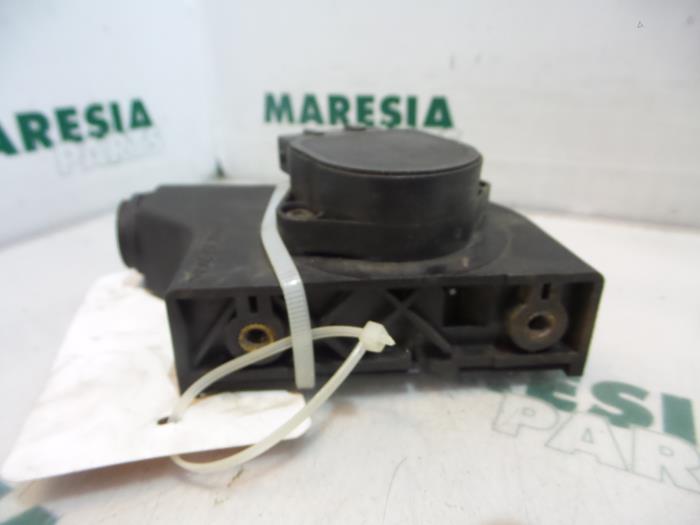Gebruikte Gaspedaalpositie Sensor Renault Scénic I (JA) 1.9 dCi Prijs € 40,00 Margeregeling aangeboden door Maresia Parts