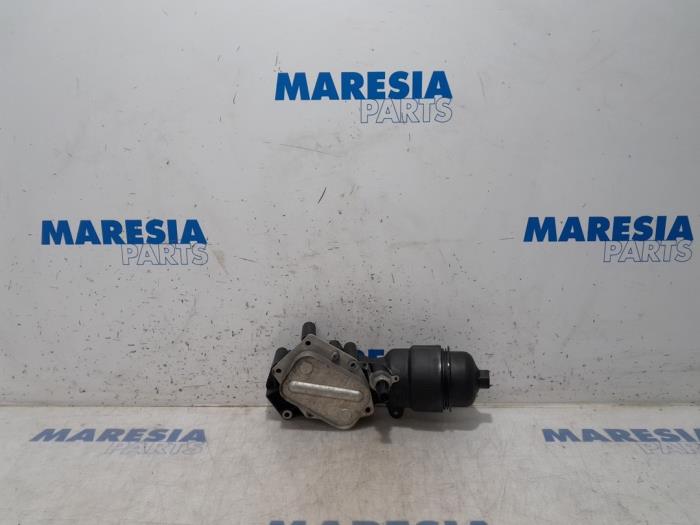 Gebruikte Oliefilterhouder Fiat Panda (312) 0.9 TwinAir 65 Prijs € 75,00 Margeregeling aangeboden door Maresia Parts
