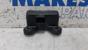 Gebruikte Esp computer Renault Scénic III (JZ) 2.0 16V CVT Prijs € 19,50 Margeregeling aangeboden door Maresia Parts