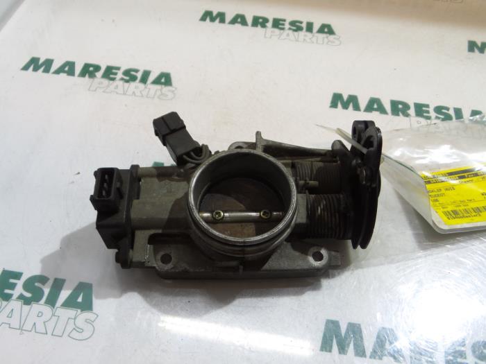 Gebruikte Gasklephuis Peugeot 106 Prijs € 40,00 Margeregeling aangeboden door Maresia Parts
