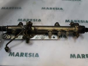 Gebruikte Injector brug Lancia Ypsilon (843) 1.3 JTD 16V Multijet Prijs € 105,00 Margeregeling aangeboden door Maresia Parts