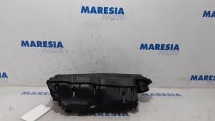 Gebruikte Luchtfilterhuis Peugeot 207/207+ (WA/WC/WM) 1.4 16V VTi Prijs € 25,00 Margeregeling aangeboden door Maresia Parts