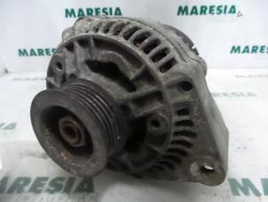 Gebruikte Alternator Alfa Romeo 146 (930B) 1.6 ie Prijs € 35,00 Margeregeling aangeboden door Maresia Parts