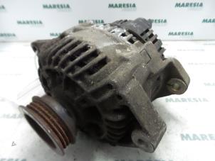 Gebruikte Dynamo Renault Safrane I 2.2i Si 8V Prijs € 50,00 Margeregeling aangeboden door Maresia Parts