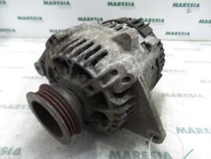 Gebruikte Dynamo Renault Safrane I 2.2i Si 8V Prijs € 50,00 Margeregeling aangeboden door Maresia Parts