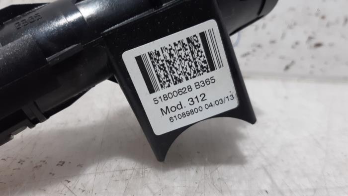 Kontaktslot+Sleutel van een Fiat Panda (312) 0.9 TwinAir Turbo 85 2013