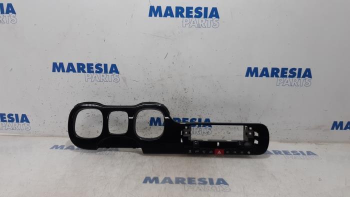 Gebruikte Dashboard deel Fiat Panda (312) 0.9 TwinAir Turbo 85 Prijs € 75,00 Margeregeling aangeboden door Maresia Parts
