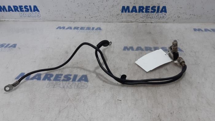 Accu sensor van een Peugeot 3008 I (0U/HU) 1.6 16V THP 155 2010