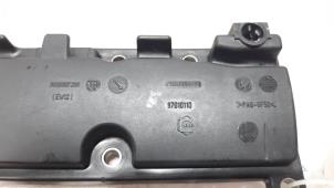 Gebruikte Kleppendeksel Peugeot 307 CC (3B) 2.0 16V Prijs € 25,00 Margeregeling aangeboden door Maresia Parts