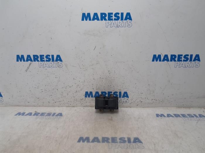 Gebruikte Bobine Renault Twingo (C06) 1.2 Prijs € 25,00 Margeregeling aangeboden door Maresia Parts