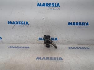 Gebruikte Gasklephuis Renault Twingo (C06) 1.2 Prijs € 50,00 Margeregeling aangeboden door Maresia Parts