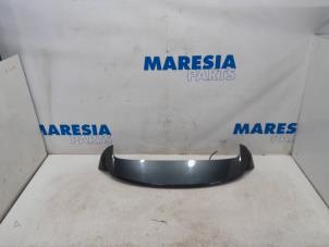 Gebruikte Spoiler Citroen C4 Cactus (0B/0P) 1.2 PureTech 82 12V Prijs € 183,75 Margeregeling aangeboden door Maresia Parts