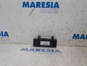 Gebruikte Navigatie Module Citroen DS3 Cabrio (SB) 1.6 16V VTS THP Prijs € 60,00 Margeregeling aangeboden door Maresia Parts
