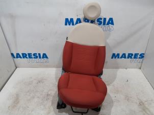 Gebruikte Voorstoel rechts Fiat 500 (312) 1.2 69 Prijs € 157,50 Margeregeling aangeboden door Maresia Parts