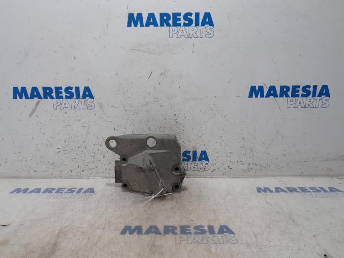 Gebruikte Motorrubber Renault Twingo (C06) 1.2 Prijs € 20,00 Margeregeling aangeboden door Maresia Parts