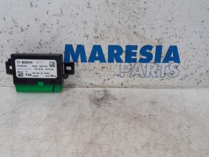 Gebruikte Module PDC Citroen C4 Cactus (0B/0P) 1.2 PureTech 82 12V Prijs € 24,00 Margeregeling aangeboden door Maresia Parts