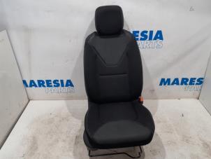 Gebruikte Voorstoel rechts Renault Clio IV (5R) 0.9 Energy TCE 90 12V Prijs € 105,00 Margeregeling aangeboden door Maresia Parts