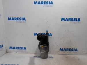 Gebruikte Pomp Servo Peugeot 5008 I (0A/0E) 1.6 THP 16V Prijs € 175,00 Margeregeling aangeboden door Maresia Parts