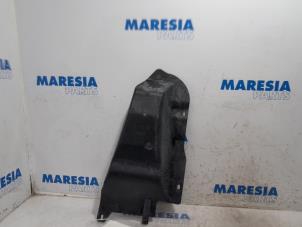 Gebruikte Beschermplaat bodem Citroen DS3 Cabrio (SB) 1.6 16V VTS THP Prijs € 30,00 Margeregeling aangeboden door Maresia Parts