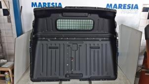 Gebruikte Tussenschot Cabine Peugeot Partner (EF/EU) 1.5 BlueHDi 75 Prijs € 349,39 Inclusief btw aangeboden door Maresia Parts