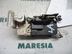 Gebruikte Deurslot Mechaniek 4Deurs links-achter Fiat Multipla (186) 1.9 JTD 110 Prijs € 30,25 Inclusief btw aangeboden door Maresia Parts