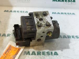 Gebruikte ABS Pomp Alfa Romeo 156 (932) 2.0 Twin Spark 16V Prijs € 45,00 Margeregeling aangeboden door Maresia Parts