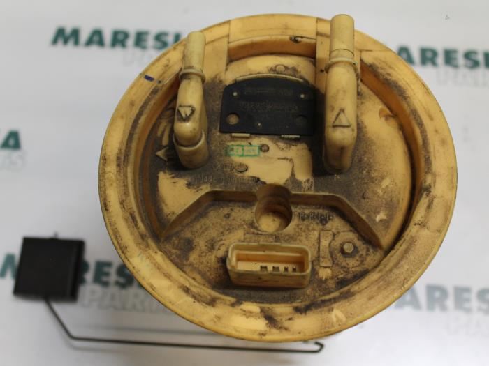 Gebruikte Tank element Pomp Peugeot 307 (3A/C/D) 2.0 HDi 110 FAP Prijs € 35,00 Margeregeling aangeboden door Maresia Parts