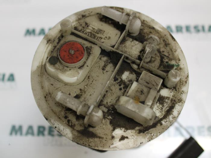 Gebruikte Tank element Pomp Renault Trafic New (FL) 1.9 dCi 100 16V Prijs € 50,00 Margeregeling aangeboden door Maresia Parts
