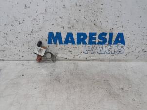 Gebruikte Accupool Peugeot 208 II (UB/UH/UP) 1.2 Vti 12V PureTech 100 Prijs € 30,00 Margeregeling aangeboden door Maresia Parts