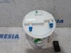 Brandstofpomp Elektrisch van een Renault Clio IV (5R) 0.9 Energy TCE 90 12V 2015