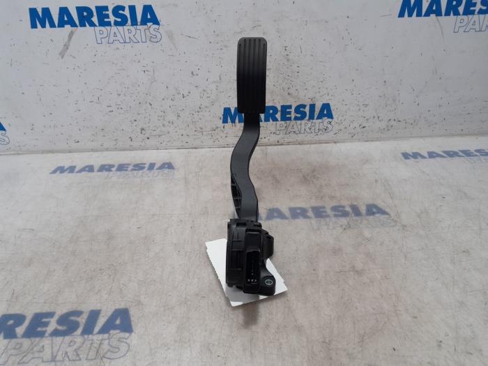 Gebruikte Sensor Gaspedaalpositie Peugeot 208 I (CA/CC/CK/CL) 1.0 Vti 12V PureTech Prijs € 20,00 Margeregeling aangeboden door Maresia Parts