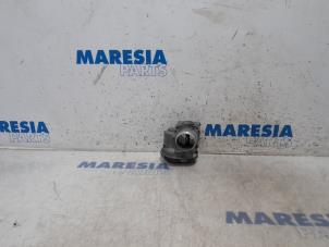 Gebruikte Gasklephuis Citroen C4 Picasso (3D/3E) 1.6 e-Hdi, BlueHDi 115 Prijs € 20,00 Margeregeling aangeboden door Maresia Parts