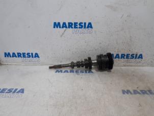 Gebruikte Prise-as Peugeot 308 CC (4B) 2.0 HDiF 16V Prijs € 105,00 Margeregeling aangeboden door Maresia Parts