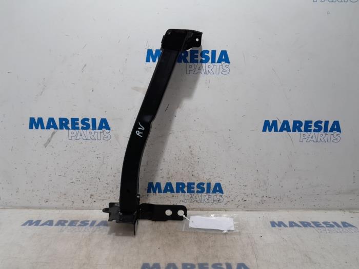 Gebruikte Subframe DS Automobiles DS 3/Crossback (UC/UJ/UR) 1.2 12V PureTech 130 Prijs € 54,45 Inclusief btw aangeboden door Maresia Parts